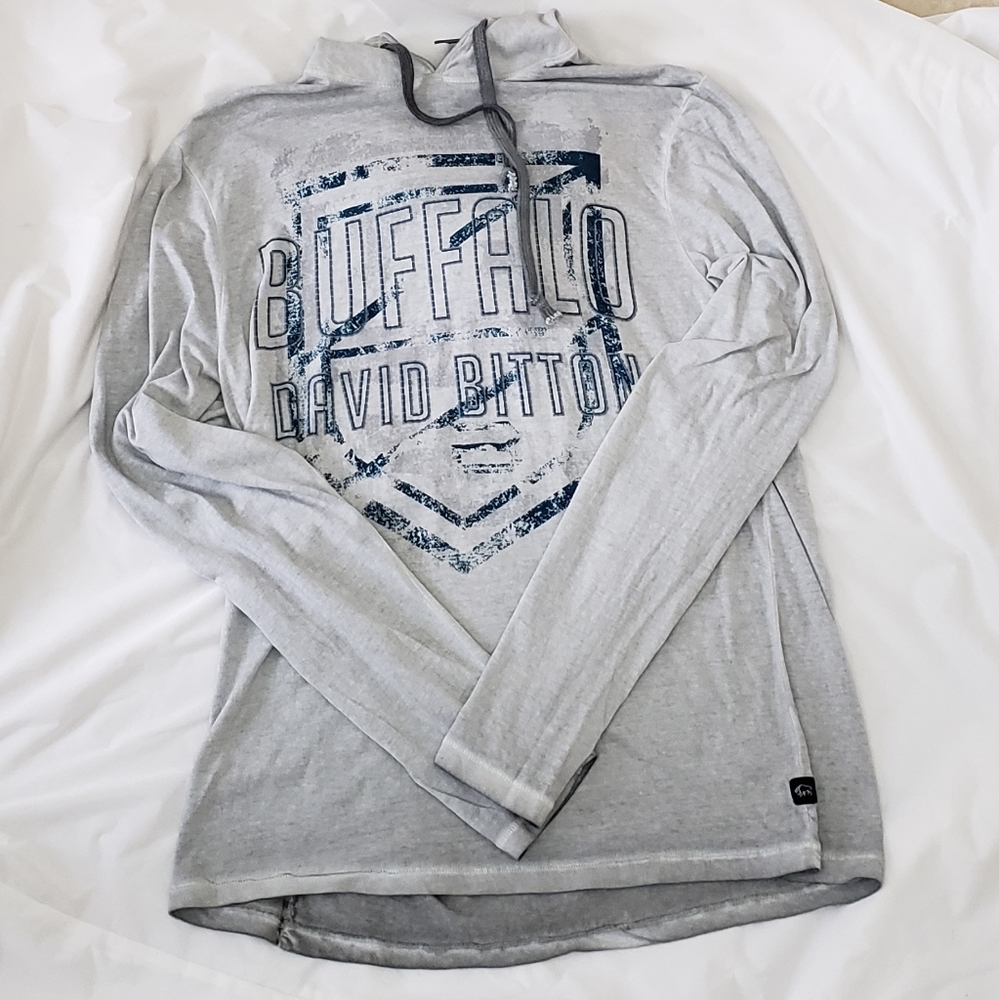Buffalo David Button. Hoodie. Size L.